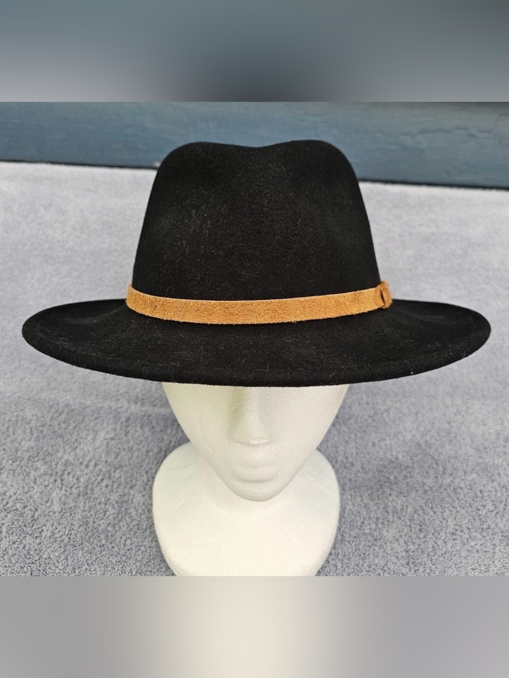 Frye & Co Tall Crown Fedora 100% Wool Size S/M Leather Band Gold Hardware Unisex
